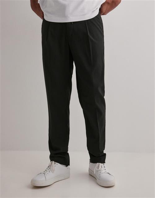 Selected Homme SLH190-Reg Tapered Leroy Pleat Pant Sort