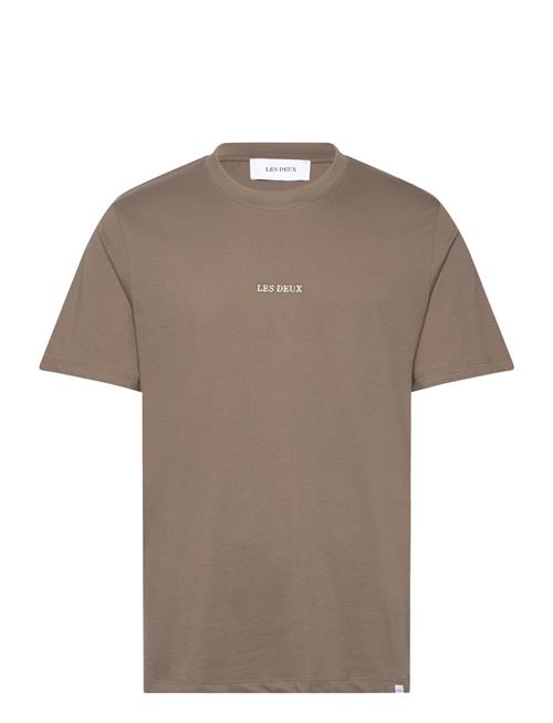 Se Les Deux Dexter T-Shirt Les Deux Brown ved Booztlet