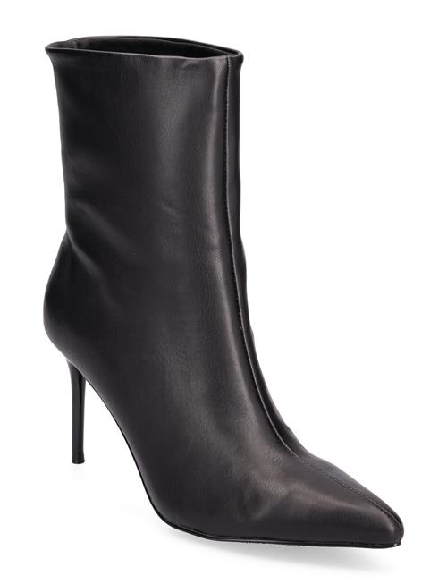 Se Steve Madden Lyricals Bootie Steve Madden Black ved Booztlet