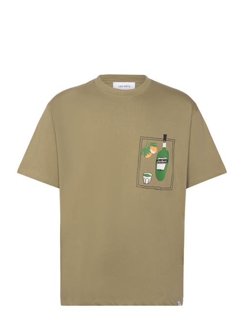 Se Les Deux Dorian T-Shirt Les Deux Green ved Booztlet