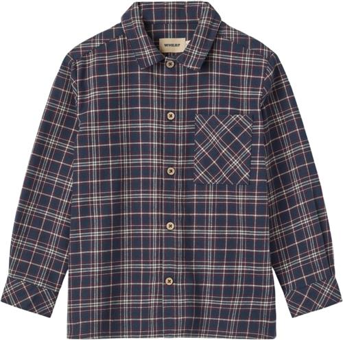 Se Wheat Natkjole Iben Str 116 cm / 6 år - Navy Check Bluser Bomuld hos Magasin ved Magasin