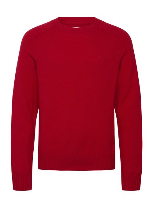 Se GANT Saddle Shoulder Wool C-Neck GANT Red ved Booztlet