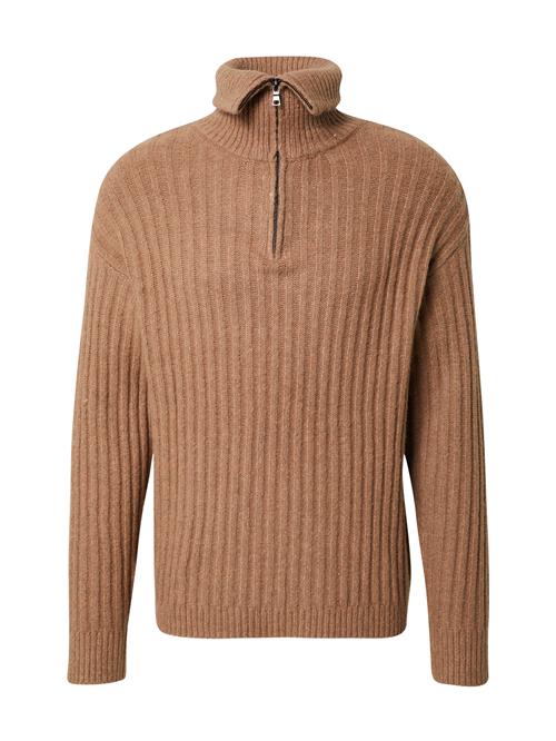 Se DAN FOX APPAREL Pullover 'Eren'  mørkebeige ved About You