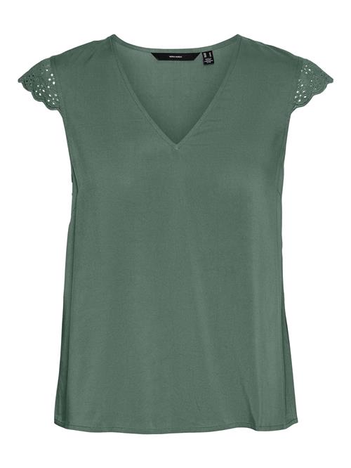 Se VERO MODA Bluse 'Vica'  grøn ved About You