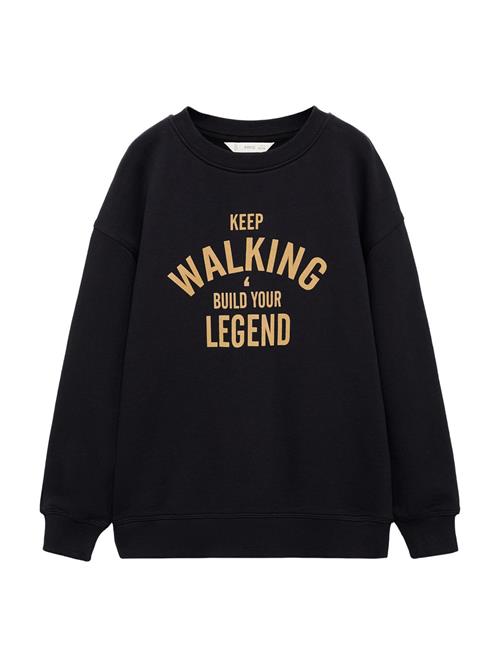 Se MANGO KIDS Sweatshirt 'LEGEND'  camel / sort ved About You