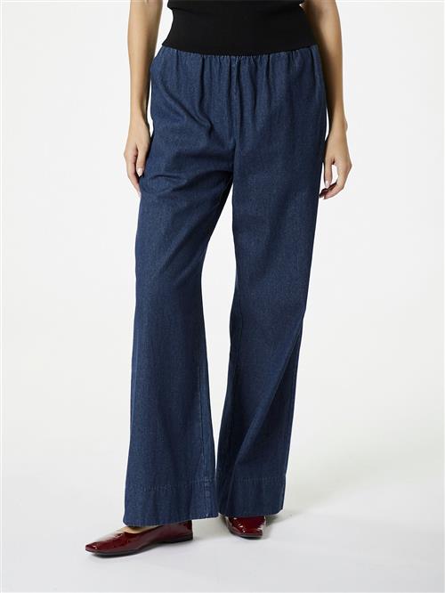 Se Neo Noir Yana Denim Long Pants Kvinde Dark Blue Bukser Str 40 Denim - hos Magasin ved Magasin