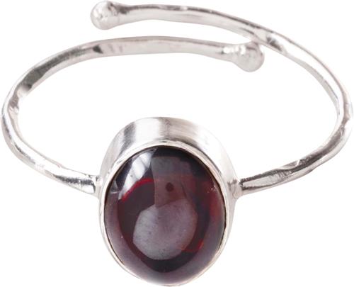 A Beautiful Story Visionary Garnet Ring SP inner 16mm, adjustable - Ringe hos Magasin