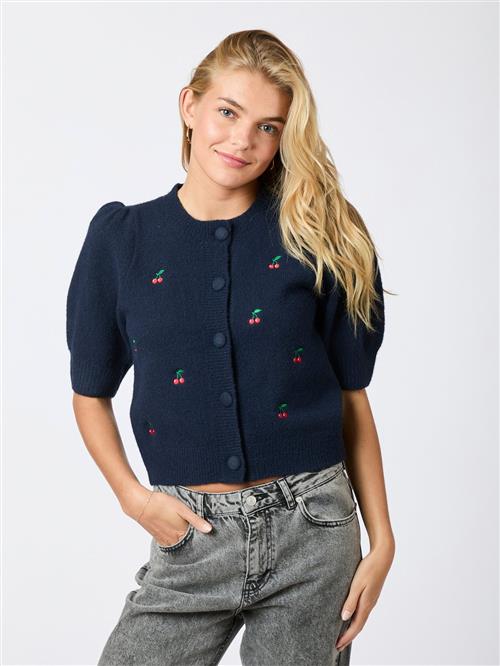 Se Neo Noir Trudy Embroidery Knit Cardigan Kvinde Navy Sweaters Str 40 - Uld hos Magasin ved Magasin