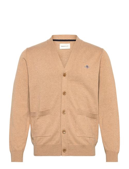 Se GANT Classic Cotton V-Cardigan GANT Beige ved Booztlet