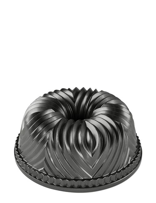 Nordic Ware Bavaria Bundt® Pan Nordic Ware Black