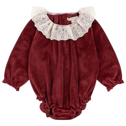 Se Konges Sløjd Venola Romper Grs - Red Dahlia | Rød | 2 years ved Babyshop