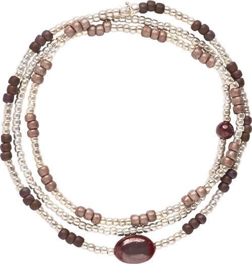 A Beautiful Story Energetic Garnet Bracelet SC inner size 16 cm, wrap 3 times - Perlearmbånd hos Magasin