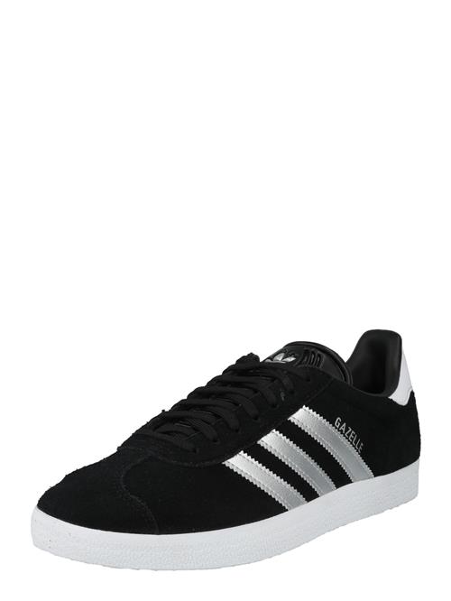 Se ADIDAS ORIGINALS Sneaker low 'GAZELLE'  sort / hvid ved About You