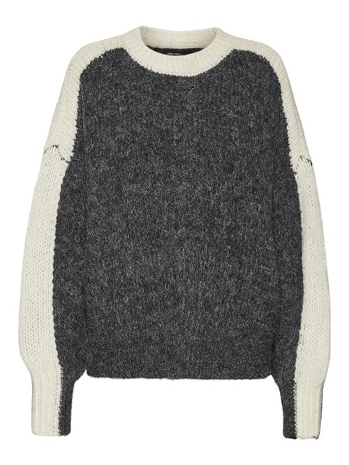 Se VERO MODA Pullover 'CORDELIA'  lysebeige / mørkegrå ved About You