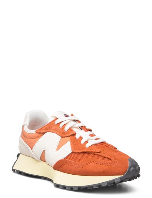 Se New Balance New Balance 327 New Balance Orange ved Booztlet