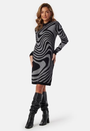 Se Object Collectors Item Ray L/S Knit Dress AOP Black Pattern:Medium grey me L ved Bubbleroom