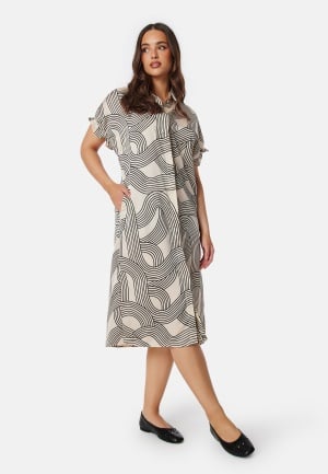 Se Object Collectors Item Objjulia Ss Shirt Dress Sandshell/AOP BLACK LINES 40 ved Bubbleroom