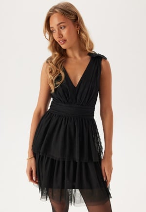 Se Bubbleroom Occasion Tulle Frill Short Dress Black 46 ved Bubbleroom