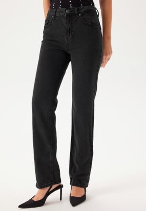 Se VERO MODA Vmtessa Hr Straight Jeans Black Denim 32/32 ved Bubbleroom