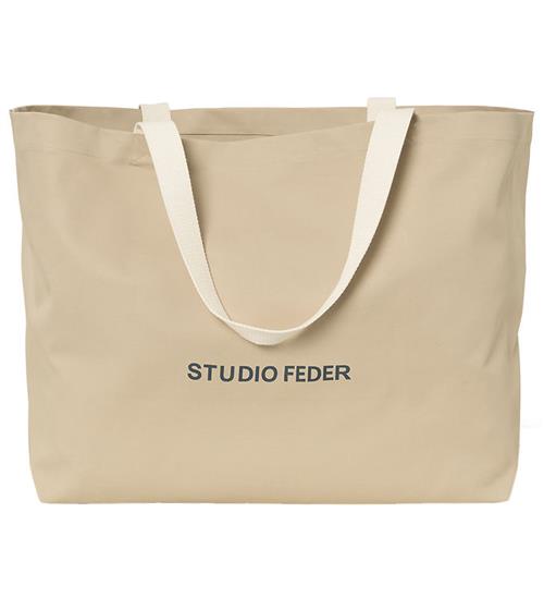 Se Studio Feder Weekendtaske - Sorella Big Bag - Canvas - Sand Beig ved KidsWorld