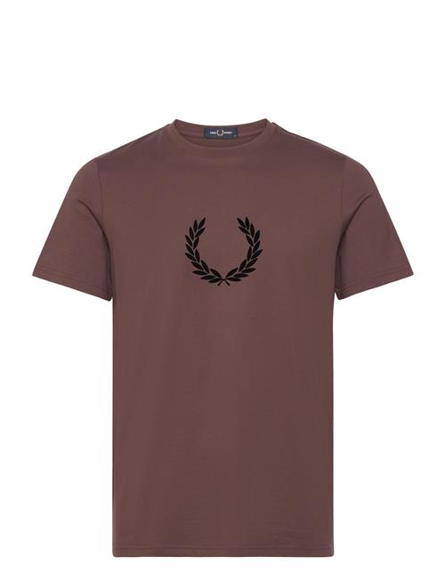 Fred Perry Flocked Laurel W Gra Tee Fred Perry Brown