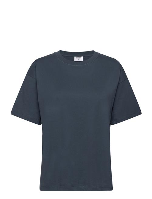 Se Loose Fit Tee Filippa K Navy ved Booztlet