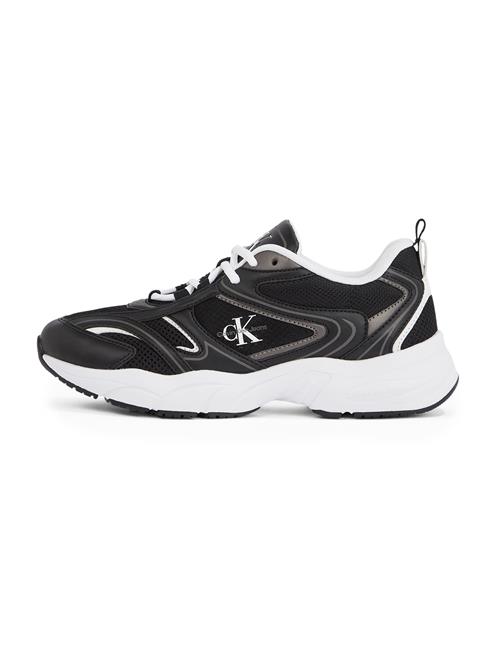 Se Calvin Klein Jeans Sneaker low 'RETRO TENNIS'  grå / sort / hvid ved About You