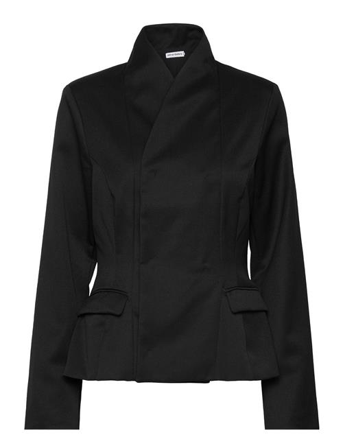 Lara Blazer Ahlvar Gallery Black