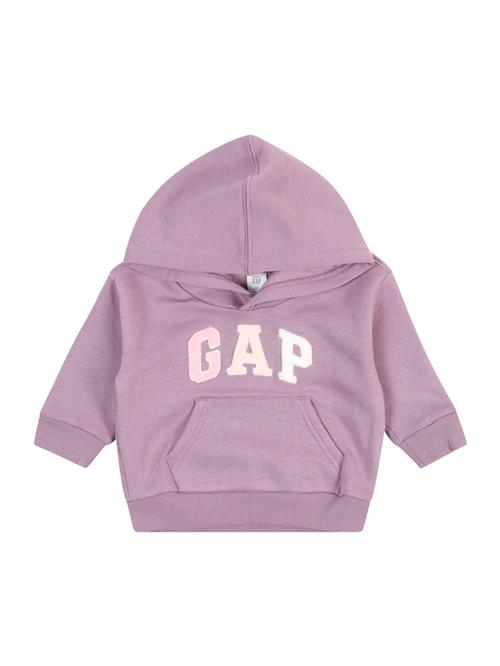 Se GAP Sweatshirt  lilla / lyserød / rosé / uldhvid ved About You