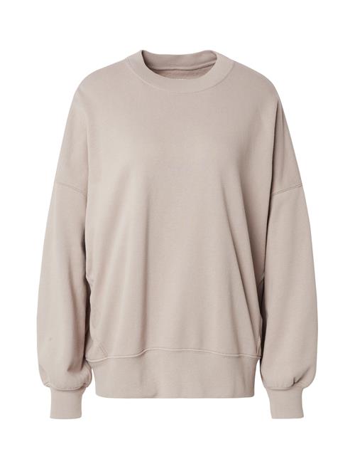 Se Abercrombie & Fitch Sweatshirt 'ESSENTIAL'  mørkebeige ved About You