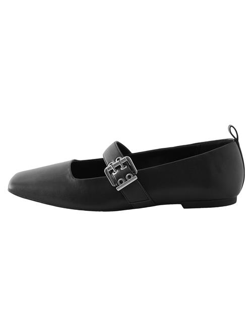 Se Next Pumps med høj front  sort ved About You