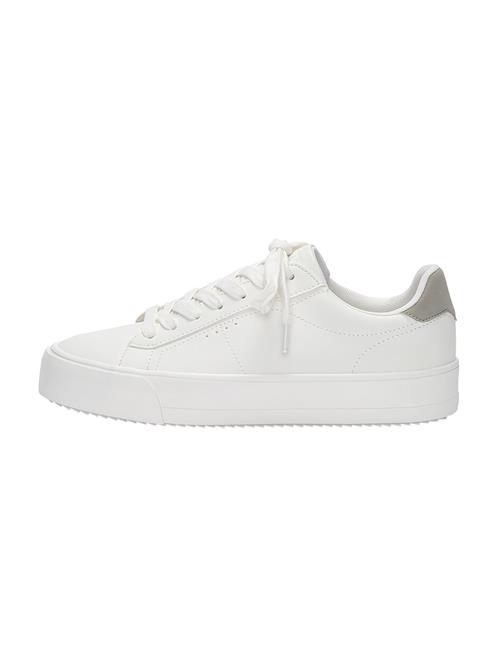 Se Pull&Bear Sneaker low  grå / hvid ved About You