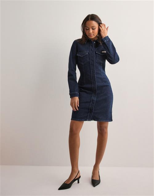 Calvin Klein Jeans - Blå - Darted Lean Shirt Denim Dress