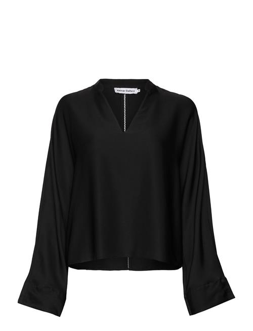 Ahlvar Gallery Nina V-Neck Blouse Ahlvar Gallery Black