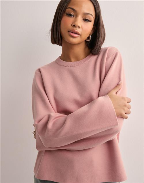 Se Object Collectors Item - Rose - Objreynard Square Sleeve O-Neck Noo ved Nelly