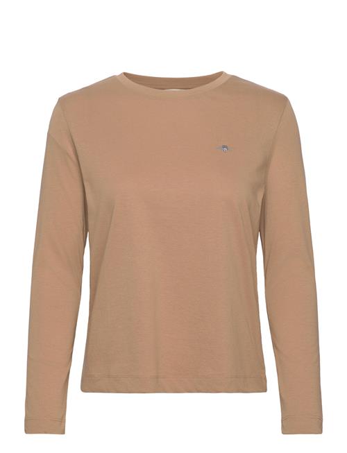 Se Reg Shield Ls T-Shirt GANT Beige ved Booztlet