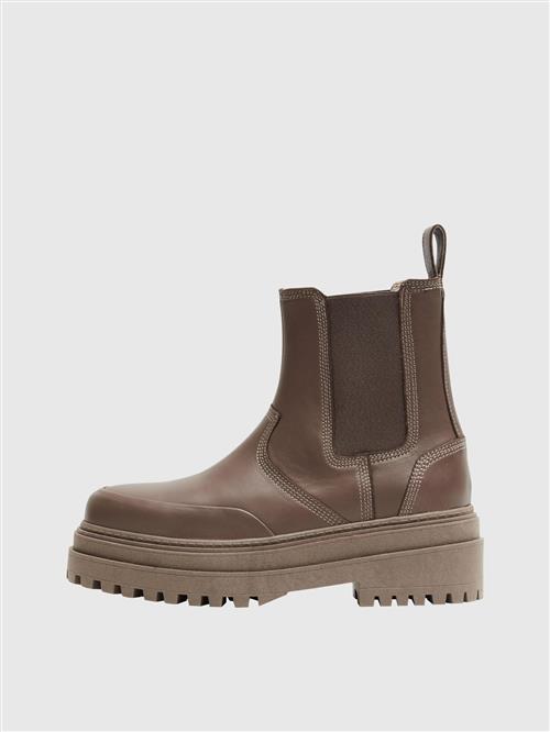 Se SELECTED FEMME Chelsea Boots 'Chunky'  brun ved About You