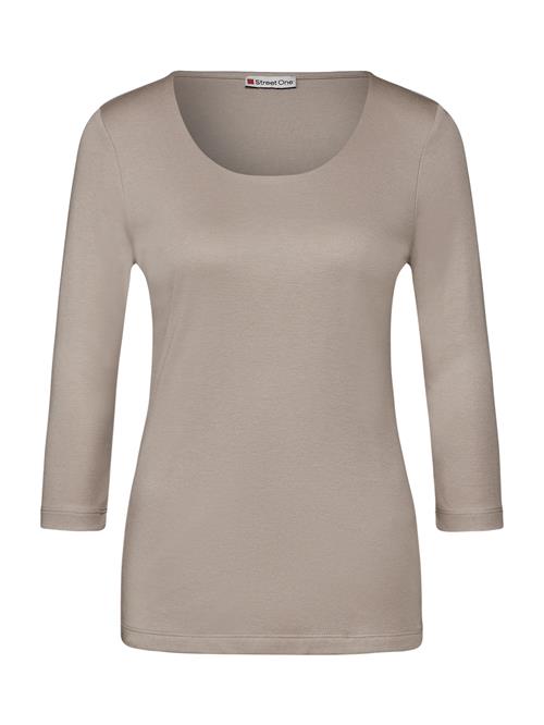 Se STREET ONE Shirts 'Pania'  mørkebeige ved About You