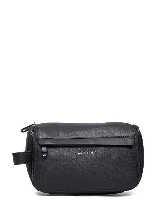 Calvin Klein Ck Must Washbag W/Hanger Calvin Klein Black