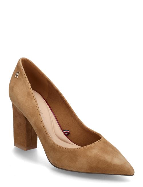 Se Block Heel Pointed Pump Suede Tommy Hilfiger Beige ved Booztlet