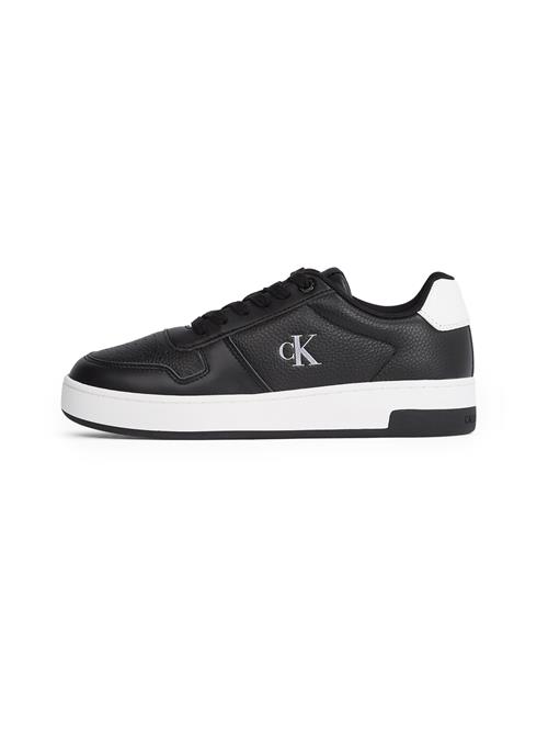 Se Calvin Klein Jeans Sneaker low 'BASKET'  sort / hvid ved About You