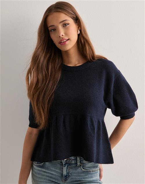 Nelly - Blå - Peplum Knit Top