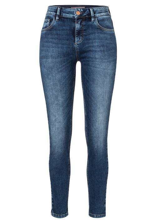 Se TIMEZONE Jeans 'Aleena'  blue denim ved About You