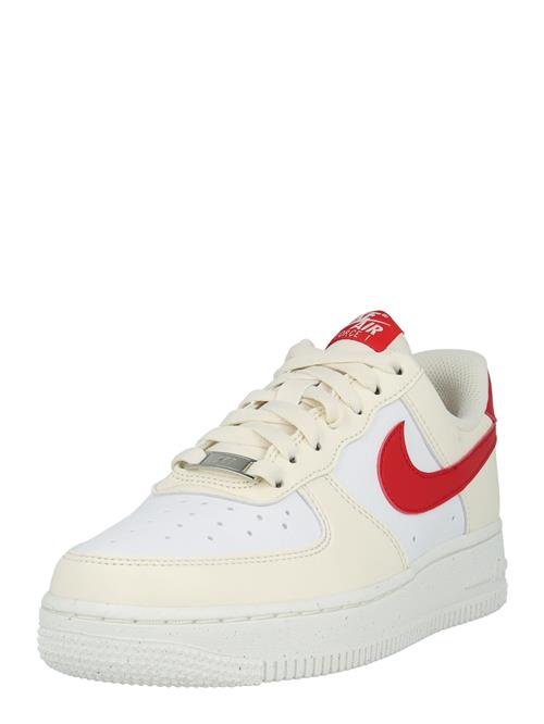 Nike Sportswear Sneaker low 'AIR FORCE 1 '07 NEXT NATURE'  elfenben / rød / hvid