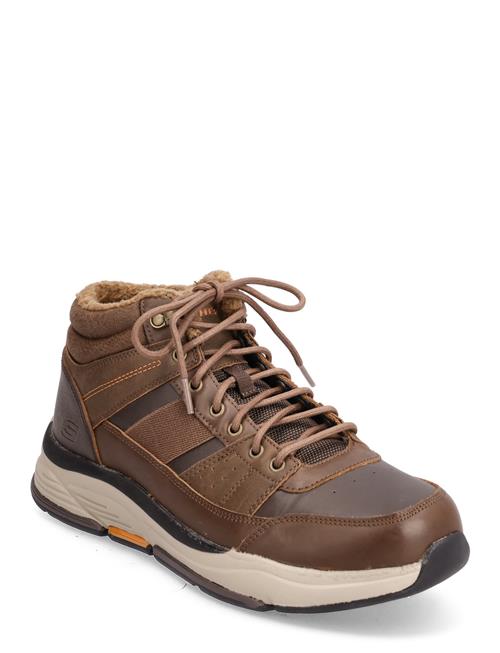 Se Mens Relaxed Fit Benago - Treno Skechers Brown ved Booztlet