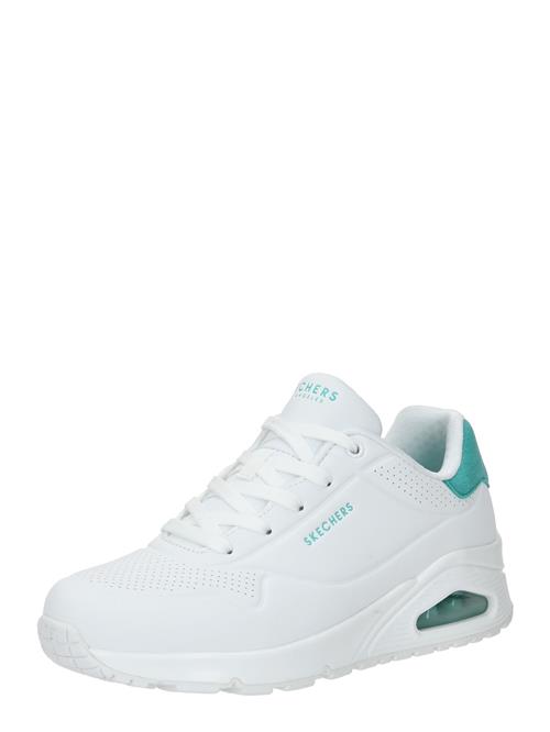 Se SKECHERS Sneaker low 'Uno'  turkis / hvid ved About You