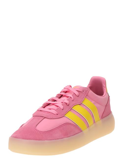 Se ADIDAS SPORTSWEAR Sneaker low 'BARREDA DECODE'  gul / lys pink ved About You