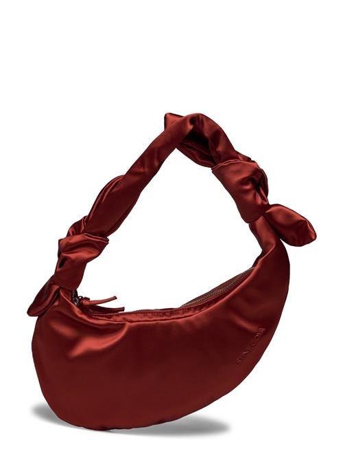 Se Satin Knotted Satchel, 2314 Knotted STINE GOYA Red ved Booztlet