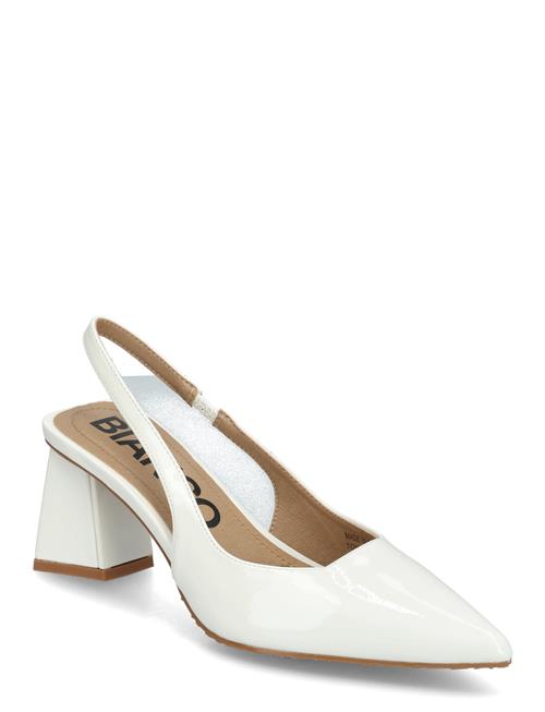 Se Biamaralyn Slingback Patent Bianco White ved Booztlet