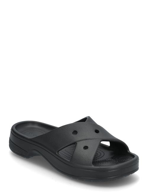 Se Cl Womens Cross Strap Crocs Black ved Booztlet